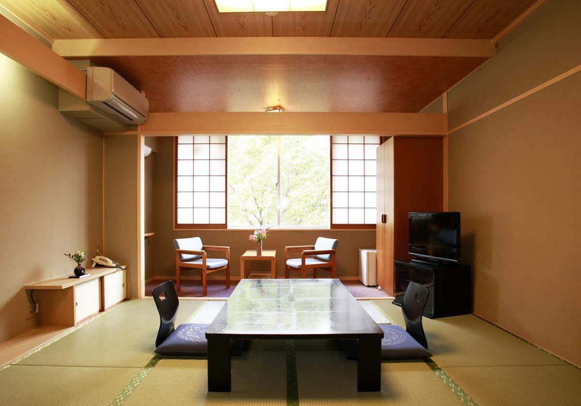 Yumoto Kanko Hotel Saikyo Нагато Экстерьер фото